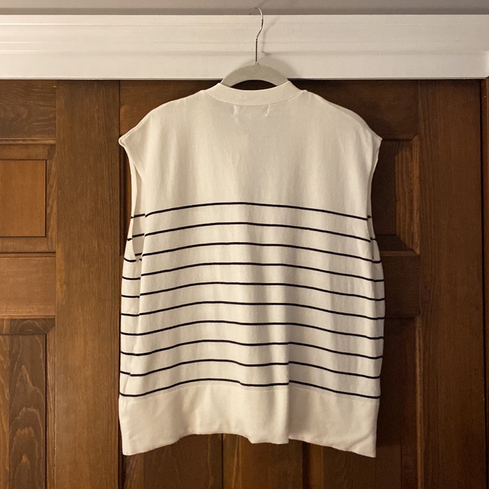 NWT John + Jenn St Barts White navy button down sleeveless vest medium Evereve - Picture 4 of 4